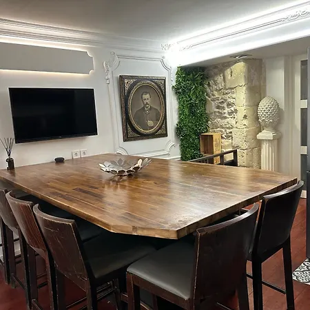 דירה Elegant De Avec Patio *